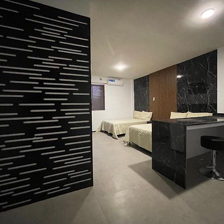 Apartamentos Aeropuerto Ciudad Juarez Bagian luar foto