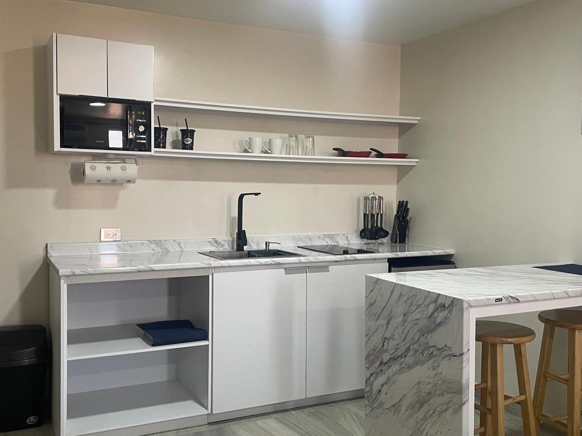 Apartamentos Aeropuerto Ciudad Juarez Bagian luar foto