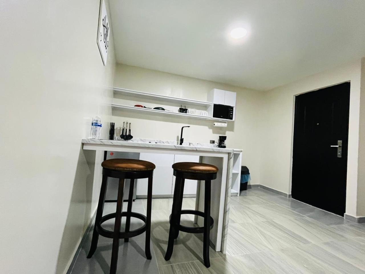Apartamentos Aeropuerto Ciudad Juarez Bagian luar foto