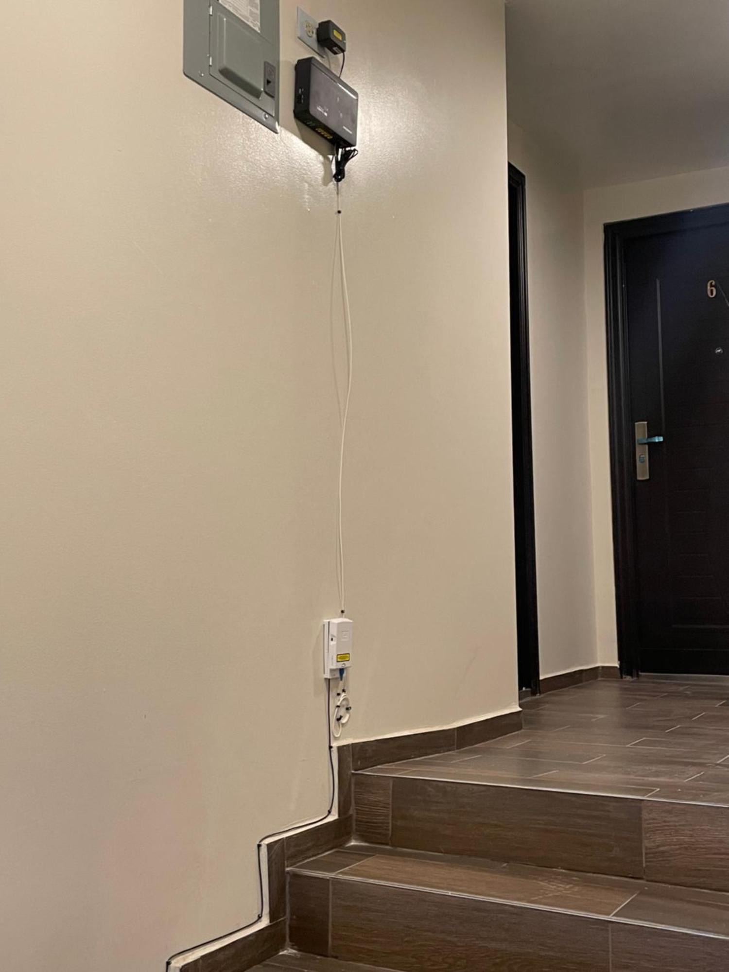 Apartamentos Aeropuerto Ciudad Juarez Bagian luar foto