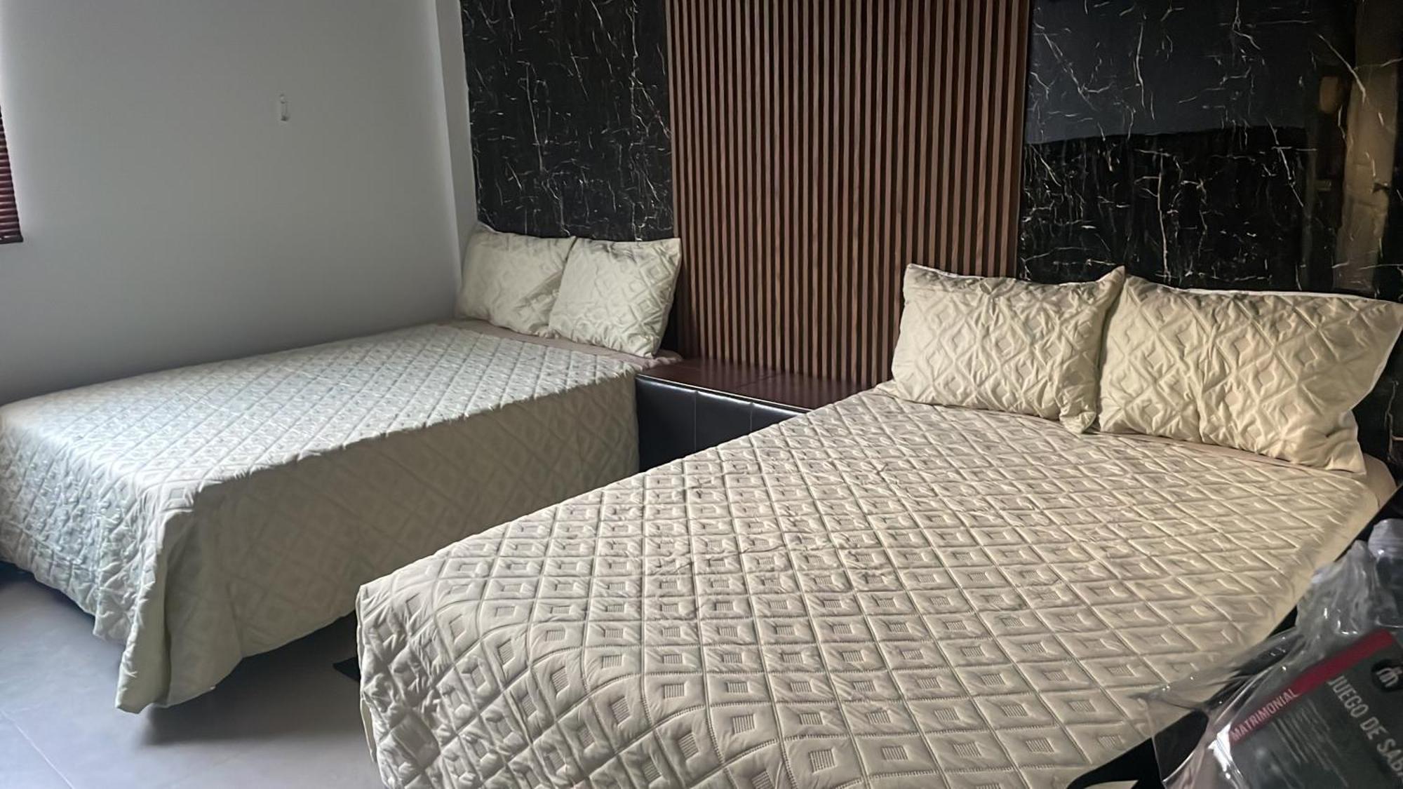 Apartamentos Aeropuerto Ciudad Juarez Bagian luar foto